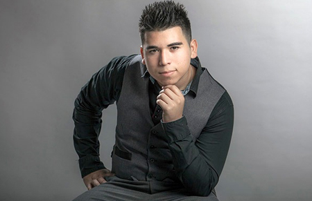 Contratar a Juan Alfredo El Chino